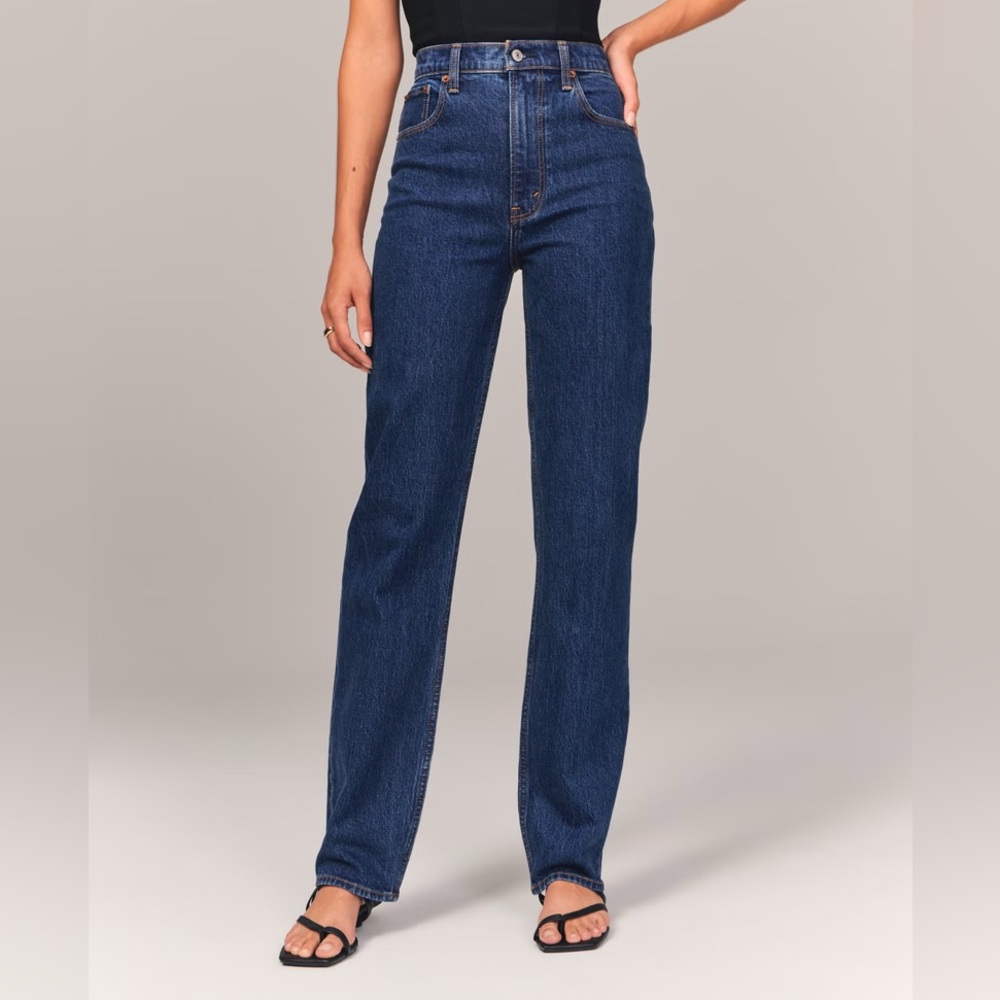 NWT Abercrombie The ‘90s Straight Ultra High Rise - Dark